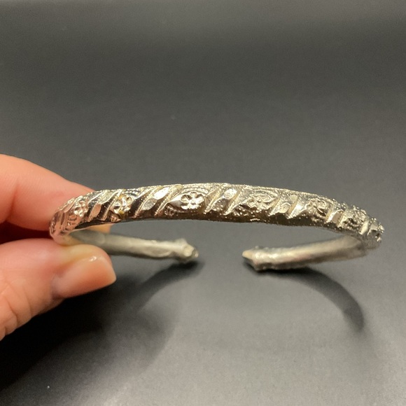 Jewelry - Beautiful Silver Tone Textured Cuff Bangle Bracelet